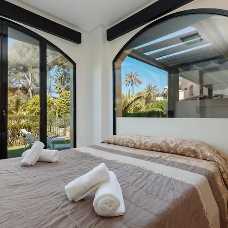 With 3 Bedrooms, Terrace, Indoor Pool And Sauna At 100 M From The In Puerto Banus Marbella